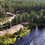 Lapland Riverside 4 Hilla , Yllaes, Tiny With Sauna, Fireplace, Terrace, Bbq, Wifi, Ski, Fishing, Pets Ok Äkäslompolo