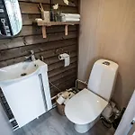 Lapland Riverside 4 Hilla , Yllaes, Tiny With Sauna, Fireplace, Terrace, Bbq, Wifi, Ski, Fishing, Pets Ok Domek alpejski