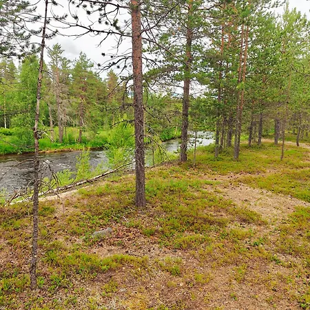 Lapland Riverside 4 Hilla , Yllaes, Tiny With Sauna, Fireplace, Terrace, Bbq, Wifi, Ski, Fishing, Pets Ok Äkäslompolo
