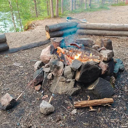 Lapland Riverside 4 Hilla , Yllaes, Tiny With Sauna, Fireplace, Terrace, Bbq, Wifi, Ski, Fishing, Pets Ok Chalet Äkäslompolo
