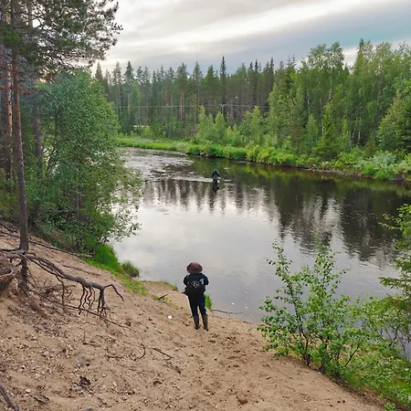 Lapland Riverside 4 Hilla , Yllaes, Tiny With Sauna, Fireplace, Terrace, Bbq, Wifi, Ski, Fishing, Pets Ok *